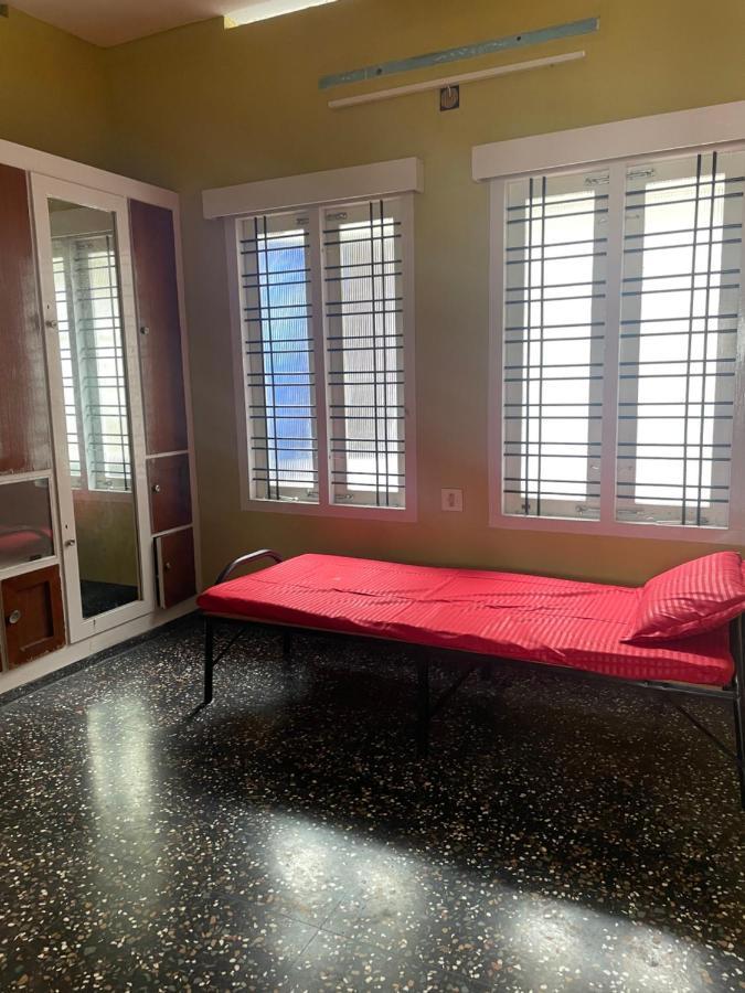 מלון טריואנדרום Bed And Bath For 1-8 People מראה חיצוני תמונה